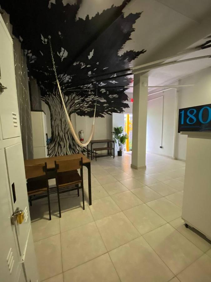 1802 At San Juan Hostel Екстериор снимка