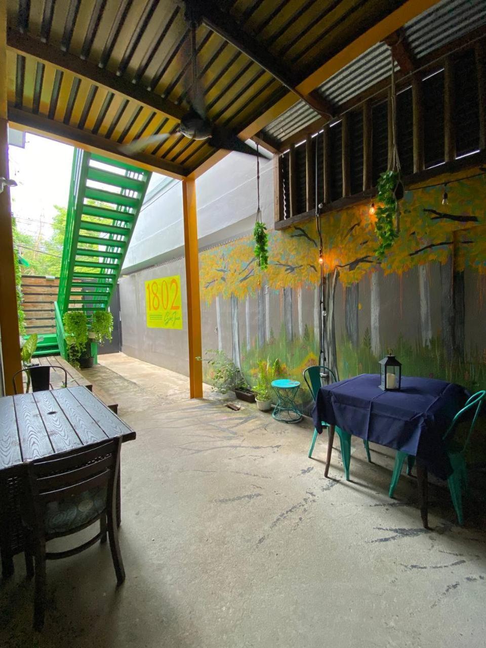 1802 At San Juan Hostel Екстериор снимка